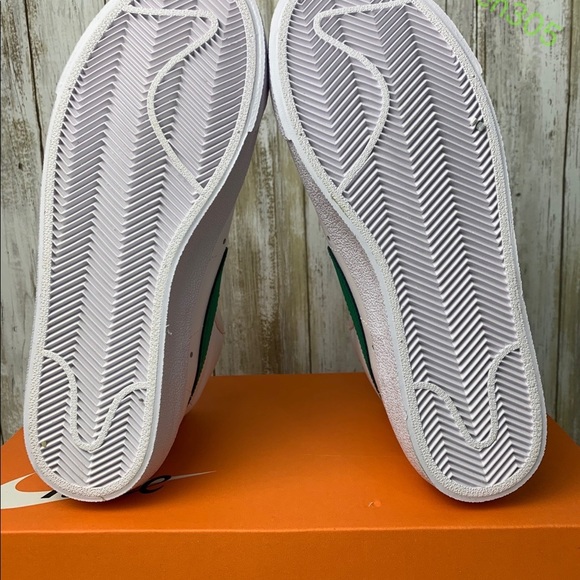 Nike Blazer Mid 77 White Green WM - Picture 6 of 6